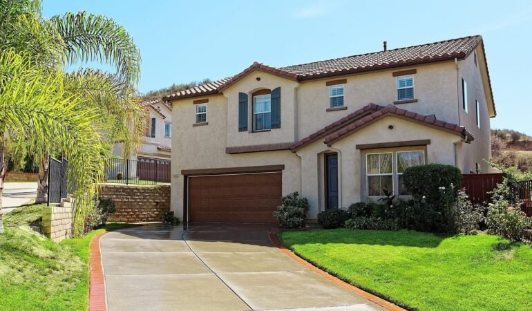 13103 Angeles Trail Way, Sylmar, CA 91342.